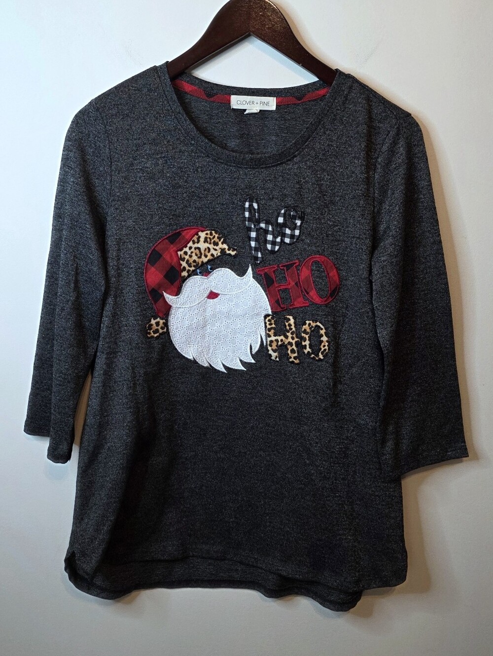 Clover + Pine Gray Embroidered Christmas Santa Ho Ho HoTop 3/4 Sleeve Sz Medium